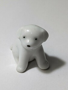 可愛い 陶器製 犬 オブジェ 置物 雑貨 飾り ミニチュア 約 2.5cm 昭和 日本製 インテリア コレクション 昭和レトロ MADE IN JAPAN 