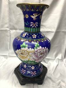 旧家収蔵品 稀少 美品 七宝花瓶 銅胎七宝花鳥紋図花瓶 花器 花入 骨董品 中国古玩 台座付 高約39cm 重約2475gです。