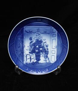 美品 ロイヤルコペンハーゲン イヤープレート 飾り皿 18cm 2000 Royal Copenhagen