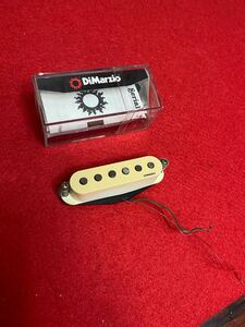 dimarzio hs-3 ピックアップyngwie malmsteen 刻印入りカバー付きプチジャンク扱いにて　売り切です。レターパック対応 ピックアップ