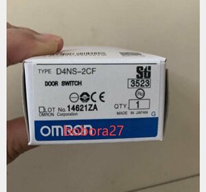 新品 OMRON D4NS-2CF 小形セーフティ・ドアスイッチ/スライドキーユニット