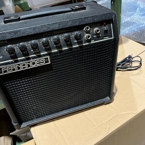 柏s01 FERNANDES フェルナンデス　ギター アンプ FA-15 30W 動作確認済