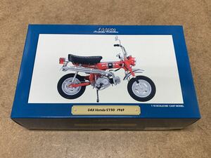 EBBRO 1/10 DAX Honda ST50 1969 赤　エブロ　ホンダ　ダックス　新品　旧車　コレクション　ダイキャスト　完成品　バイク　