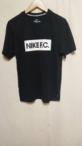 ★NIKEナイキプリントTシャツ黒美品正規品サイズS★