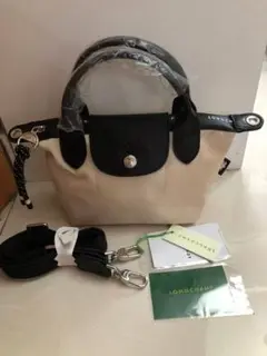 ロンシャン LONGCHAMP ル　プリアージュ　エナジートップハンドルXS白