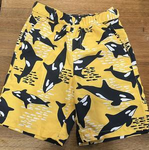 未使用☆ヘリーハンセン☆海水パンツ☆シャチ☆イエロー☆１４０☆男の子☆ボーイズ☆HELLY HANSEN K Killer Whale Print Water Shorts 140