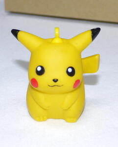 ポケモン　ピカチュウ キーホルダー