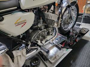 【ヨーロッパ製】カワサキ 500SS H1 アルミ軽量クラッチハウジング KAWASAKI MACH3 トリプル 2St マッハ