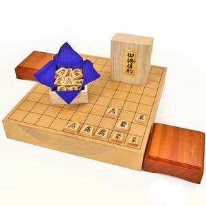 木製将棋セット　本桂2寸一枚板卓上将棋盤セット【特売品】(将棋駒黄楊上彫駒)【囲碁将棋専門店の将碁屋】