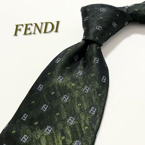 【美品】FENDI フェンディ ネクタイ ズッカ柄 FF グリーン 緑 光沢 メンズ スーツ ジャカード ロゴ ハイブランド 高級 ブランドロゴ