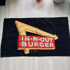 1円スタート 希少 未使用 IN-N-OUT BURGER 大判バスタオル インアウトバーガー サーフィン 着替え ブランケット ポンチョ HURLEY 