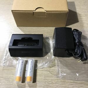 未使用 SONY ソニー ラジオ用充電キット 電池駆動可能(単4形2本) BCA-TRG3KIT！