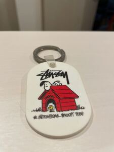 stussy スヌーピー　コラボキーホルダー