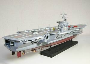 アメリカ海軍　航空母艦　CVN-72エイブラハム・リンカーン　1/720　完成品