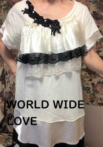 服 トップス ★ WORLD WIDE LOVE ワールド ワイド ラブ ★ オフホワイト Tシャツ 半袖 リボン　レース フリル ★ フォーマル ゴージャス