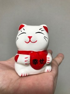 当時物 陶器製 幸せを運ぶ猫 置物 幸福猫 まねき猫 レトロ 希少 