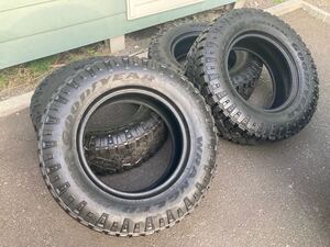 GOODYEAR WRANGLER 17インチ 265/70R17 プラド