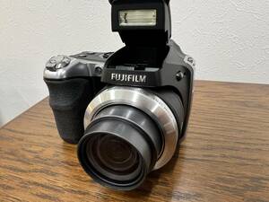 【通電確認】FinePix S8000fd/FUJIFILM 富士フイルム フジフィルム/乾電池式 デジカメ デジタルカメラ 中古品 現状渡し◆管No2972