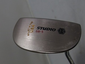 ベティナルディ BETTINARDI ベティナルディ BETTINARDI パター 純正ヘッドカバー付き STUDIO B SB-5