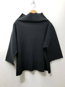 696☆me ISSEY MIYAKE ミー イッセイミヤケ☆ハイネックカットソー プルオーバー☆黒