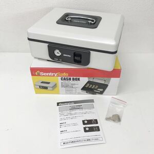 refle● 未使用品　SentrySafe CASHBOX 手提げ金庫 SCB-10 保管庫