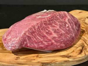 【即決】高級赤身肉【さつまビーフ】黒毛和牛カメノコ上 820g 切るだけスペック 希少部位 シルクロース 贅沢焼肉 安心現品画像 W1013