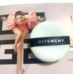 GIVENCHY パフ ホワイト