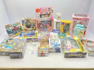 トランスフォーマー ダグラム 仮面ライダー ガンダム エヴァンゲリオン など フィギュア まとめて/ジャンク [50-8445]