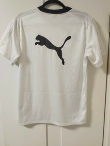 プーマ　PUMA　Vネック　ポリエステル　　半袖　ホワイト×ブラック　Mサイズ　　　　　　バックプリント　サッカー　美品