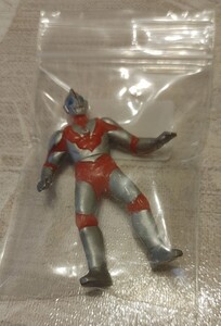 ウルトラマン大全集　パワードのポーズ版　1995年食玩ソフビ