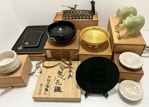 D(0402x6) 木箱 まとめ 8箱 茶碗 茶器 茶道具 小皿 盛器 金箔 お盆 銀縁 象 置物 雲龍八花鑑 等 陶器 保管品 菓子器 レトロ