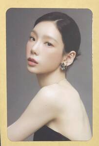 少女時代 テヨン TAEYEON B 黒 2024 シーグリ ランダム トレカ SM&Store MD グッズ season greeting Girls Generation photocard