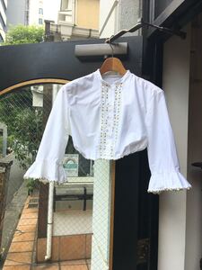 イギリスヨーロッパ古着コットンフリルショート丈　ブラウス frill blouse shirt 七分袖　ウエストゴムLV585