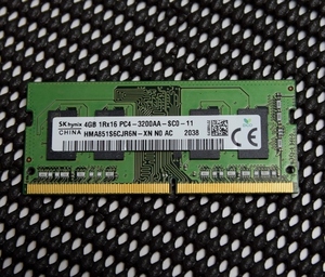 SKhynix製 4GB DDR4 PC4-3200AA SDRAM SODIMM　3200MHz 、260pin ★ 動作品 ★ 複数出品 ★ 送料無料