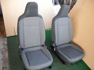 『B72』AACHY,CHY,VW UP,ムーブ アップ,運転席,助手席,リアシート,x2中,個人宅と営業所止め発送不可です。