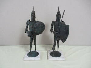 ブリキの甲冑騎士像　２体（１セット）　:　骨董・インテリア・オブジェ・金属工芸品・アンティーク・コレクション・美術品