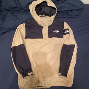 THE NORTH FACE ノースフェイス マウンテンパーカー ナイロン ジャケット　ベージュ