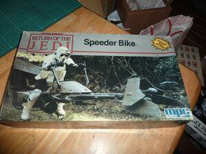 大きめサイズのキット☆1/11 スピーダーバイク　MPC　スターウォーズ STAR WARS Speeder Bike