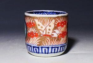 【桃】酒器ぐい呑み：古伊万里色絵菖蒲にアゲハ蝶図のぞき猪口