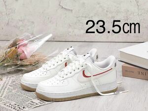 【送料無料】【新品】23.5㎝　NIKE WMNS AIR FORCE 1 