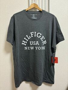 新品（タグ付き）［TOMMY HILFIGER］トミーヒルフィガー 半袖 Tシャツ チャコール系　M Y3208