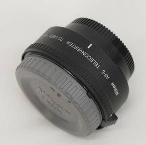 美品 NIKON AF-S TELECONVERTER TC-14E II アタッチメントレンズ カメラ用アクセサリー 革袋付 QVQ-165