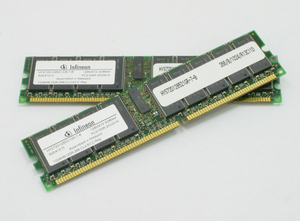 Infineon DDR266 PC-2100R ECC Registered 1GB x2枚 計 2GB