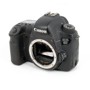 【中古】Canon製 デジタル一眼レフカメラ EOS 6D ボディ 本体いたみ [管理:1050024949]