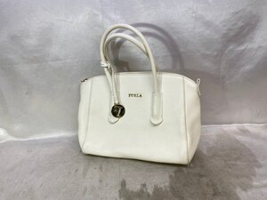 FURLA フルラ チャーム付きレザーハンドバッグ カラー: ホワイト バッグ レディース 鞄 カバン