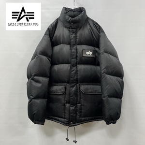 Alpha Industries/アルファインダストリーズ/ナイロンツイル ジップアップダウンジャケット/ブラック/肉厚/着脱式ワッペン/2層ポケット