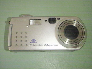 Camera-S-4 SONY製デジカメ Cyber-shot DSC-P5(単三電池使用)