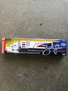 JOHN FORCE RACING TRANSPORTER　1/64 ダイキャストカー トレーラー