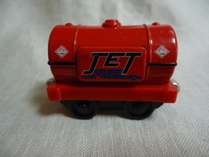 即決　ＵＳ　2004年製　きかんしゃ　トーマス　JET FUEL TANKER　燃料タンク　貨物車　ダイキャスト　ミニカー　6.5センチ　GULLANE社製