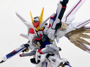 SDガンダム クロスシルエット マイティーストライクフリーダムガンダム　 完成品　SDCS